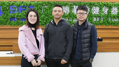 卡塔尔客户开健身房采购叼嘿软件下载健身器械