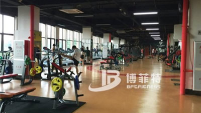 广州花都健身房图 叼嘿软件下载客户健身房案例